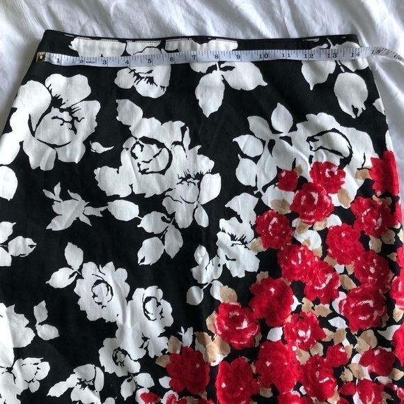 𝅺RICKI’S Floral Cotton Pencil Skirt - Picture 8 of 11